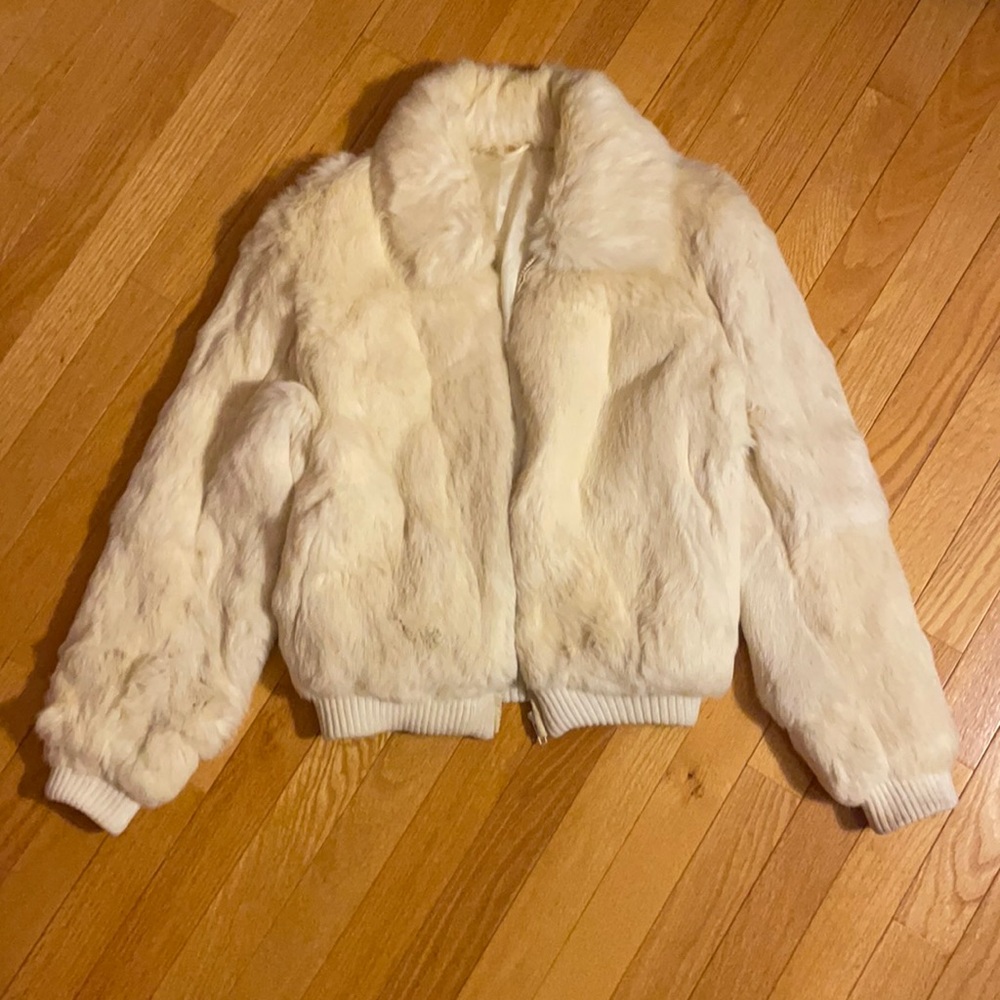 100% white fur coat